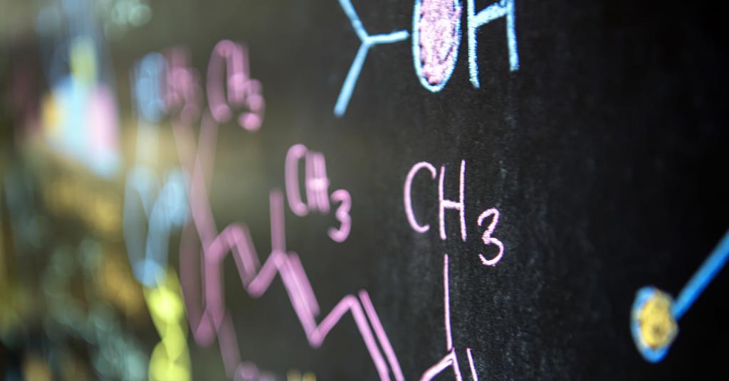 Secondary Chemistry: Preparation For The Secondary Level Examination